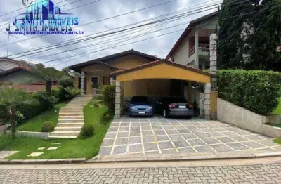 Casa especial em condomínio fechado região da granja. piscina, lareira.