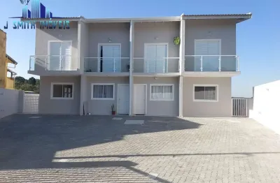 Casa de 3 dormitórios sendo 1 suite com 2 vagas.pisos instalados!!