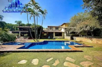 Casa 4 auítes, rústica, charmosa! gourmet, piscina, atelier! terreno 3008m²