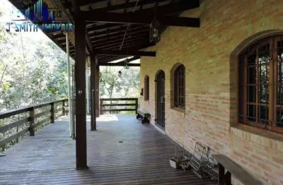 Casa de fazenda, em ótimo estado, rústica e desocupada, na granja viana
