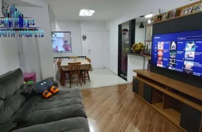 Casa linda em condomínio clube. 3 dorms pronta para morar com armários.