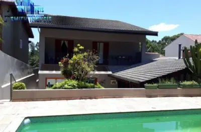 Casa 4 suítes amplas, piscina, 6 vagas, paisagismo. cond. sp ii