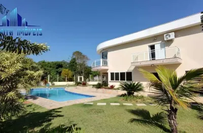 Casa praticamente térrea.  piscina, salão de jogos, sauna, na granja viana