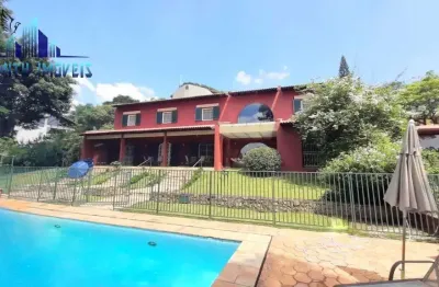 Casa estilosa, térrea,  em condomínio alto padrão da granja viana