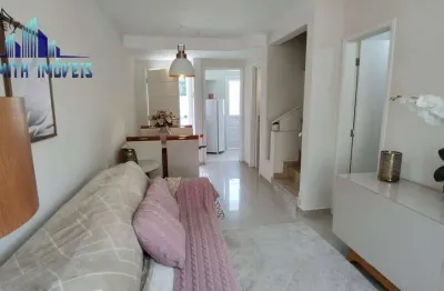 Casa 2 dorm. 1 suite, com planejados, só mudar. condominio fechado.