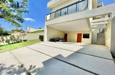 Casa novinha!! pronta pra uso. 3 suítes, amplo quintal, clube no condomínio