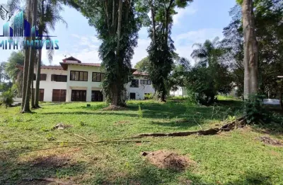 Casa em terreno 4.072m². zona mista. perfil de chácara ou comercial.