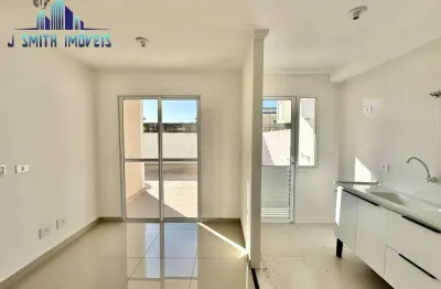 Apartamento térreo com quintal. 2 dorms, 1 vaga.lazer no condomínio
