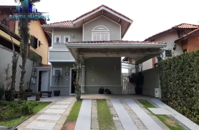 Alugo casa mobiliada e equipada, 180m², 3 suítes, cond. fechado na granja