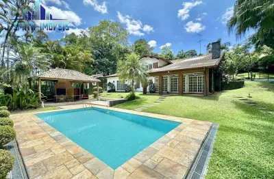 MARAVILHOSA CASA, RÚSTICA, ESTILO GRANJA, 3 SUÍTES, TERRENO 2.065m²