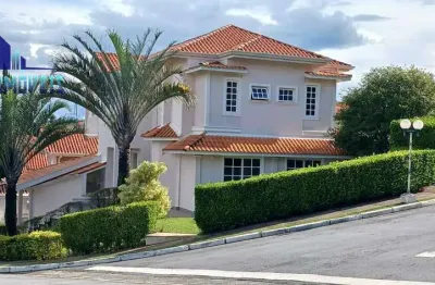 CASA MOBILIADA, EQUIPADA, 4 SUÍTES. PISCINA. Condomínio Clube na GRANJA.