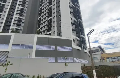 More perto de tudo e ao lado do Areoporto de congonhas 2 dormitórios varanda e vaga