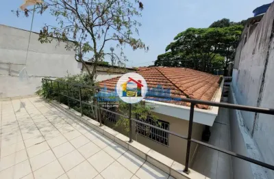 Casa térrea com 4 dormitórios, 4 vagas na garagem e edícula na vila missionária