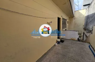 Casa com 2 dormitórios, 2 vagas e ainda outra moradia na vila do castelo