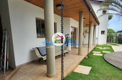 Sobrado de alto padrão com 2 frentes, 5 dormitórios, 4 vagas e piscina em região nobre de são bernardo do campo