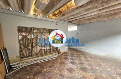 Sobrado com 3 dormitórios, pequena edícula e 2 vagas em americanópolis
