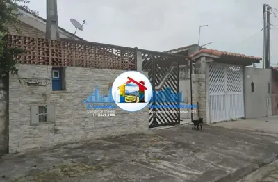 Casa terrea com 2 dormitórios e garagem no balneário são jão batista em peruíbe