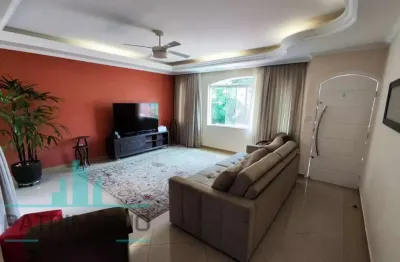 Sobrado Alto Padrão a venda no Bairro Cerâmica em São Caetano do Sul. - SO2159