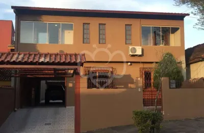 Casa com 4 quartos à venda na Rua Adroaldo Novo Correa, 126, Cavalhada, Porto Alegre