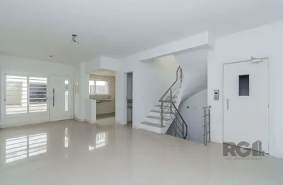 Excelente casa em condomínio de 251m² com 3 suítes e elevador!