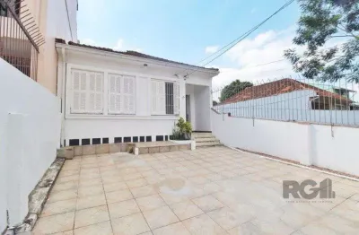 Casa com 3 quartos à venda na Rua Antônio Divan, 74, Teresópolis, Porto Alegre