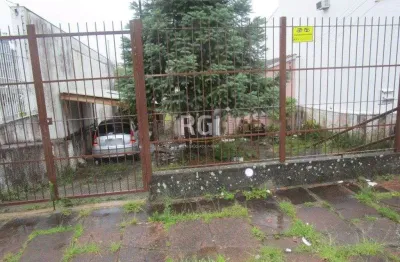 Terreno à venda na Rua Eurico Lara, 556, Medianeira, Porto Alegre