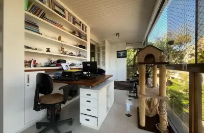 Cobertura no moinhos de vento 290m², 3 dormitórios, 3 vagas e piscina
