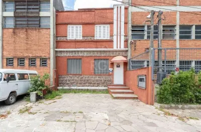 Casa para venda - 232m², 3 dormitórios, 2 vagas - navegantes
