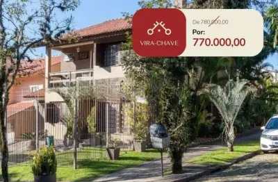 Casa com piscina para venda , 4 quartos, sendo 1 suite, 3 vagas