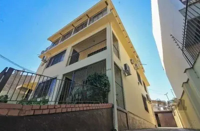 Casa com 3 quartos à venda na Rua Monte Arraes, 232, Nonoai, Porto Alegre