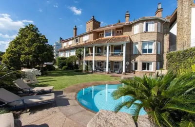 Mansão maravilhosa . o projeto da casa feita e construída pelos arquitetos