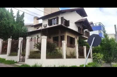 Casa alto padrão / jardim itú sabará / porto alegre sobrado