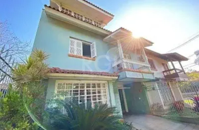 Casa para venda - 154m², 3 dormitórios, sendo 1 suites, 4 vagas - ipanema