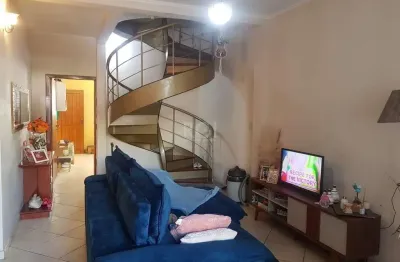 Casa para venda - 300m², 4 dormitórios, sendo 1 suites, 2 vagas - glória