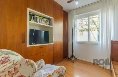 Apartamento com 3 quartos à venda na Avenida Pirapó, 129, Petrópolis, Porto Alegre