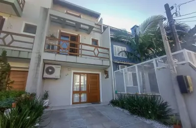 Casa com 3 quartos à venda na Rua Pau-Brasil, 43, Hípica, Porto Alegre