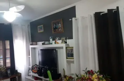 Casa em condomínio com 168,03m² com 3 dormitórios, 1 suíte, vagas de garagem, no bairro serraria