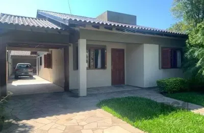 Casa com 3 quartos, 1 suíte, 3 vagas e 182m² para vender por r$ 890.000