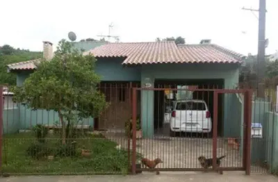 Casa com 3 quartos à venda na Avenida Edgar Pires de Castro, 400, Aberta dos Morros, Porto Alegre