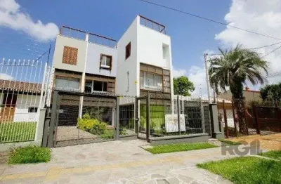 Casa com 2 quartos à venda na Rua Vinte e Quatro de Agosto, 136, Jardim Itu Sabará, Porto Alegre
