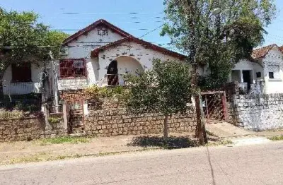 Casa para venda - 128m², 2 dormitórios, 6 vagas - medianeira