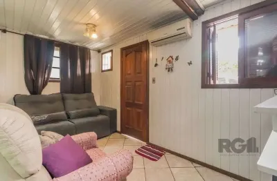 Casa com 4 quartos à venda na Avenida Ipê, 653, Vila Jardim, Porto Alegre