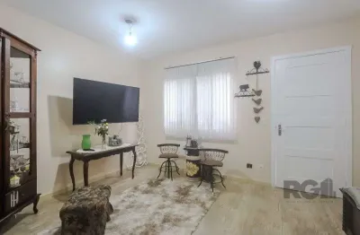 Casa em condomínio, 77m², 2 dormitórios e 2 vagas no bairro humaitá