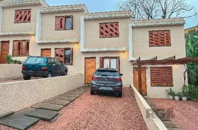 Casa condominio em porto alegre, no bairro teresópolis, com 2 dormitório(s), e 2 banheiros, à venda.