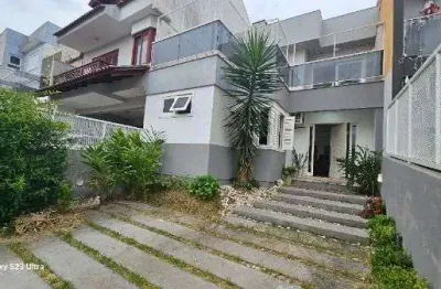 Casa em porto alegre, no bairro hípica, com 3 dormitório(s), e 3 banheiros, à venda.