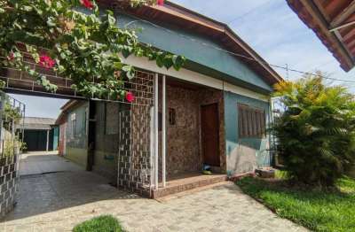 Casa à venda em porto alegre, localizada na avenida vinte e um de abril, no bairro sarandi