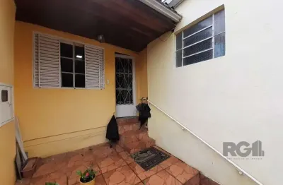 Casa com 2 quartos à venda na Rua Terezinha Turcato, 595, Costa e Silva, Porto Alegre