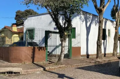 Casa com 3 quartos à venda na Rua Coronel Neves, 309, Medianeira, Porto Alegre