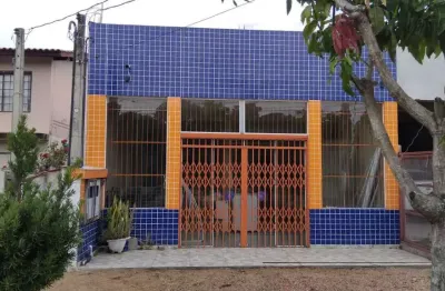 Casa para Venda - 182m², 2 dormitórios, sendo 1 suites, 3 vagas - Lami
