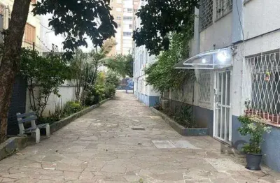 Apartamento com 2 quartos à venda na avenida érico veríssimo, 697, menino deus, porto alegre, 55 m2 por r$ 250.000